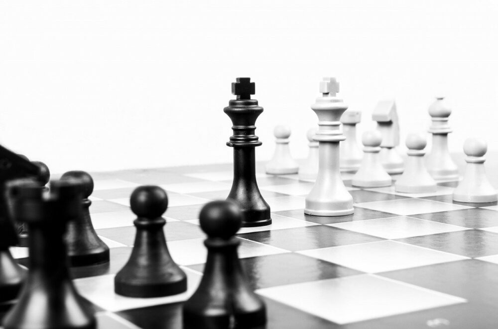 初心者にオススメはどっち?DMM英会話とレアジョブの違いを徹底比較